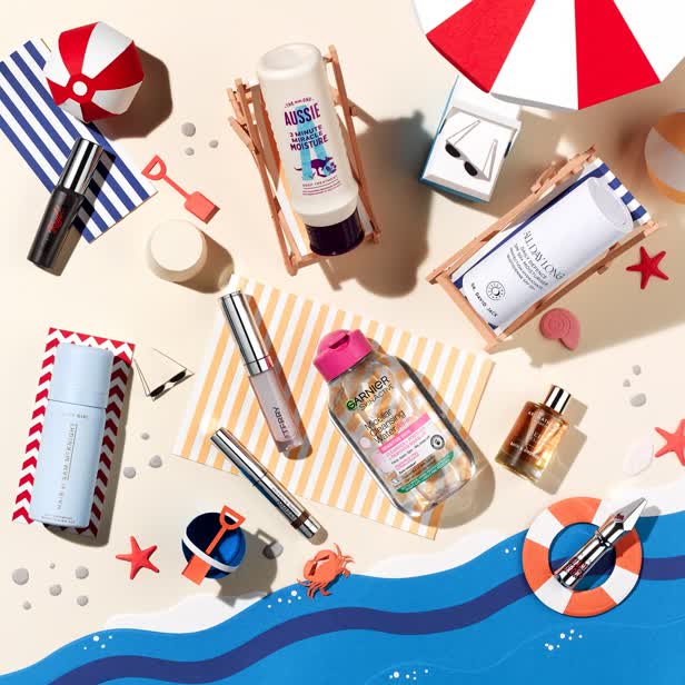 Travel Cosmetics / YOU Magazine