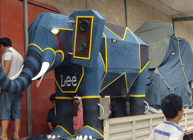 LEE Elephant Being Delivered Hong Kong